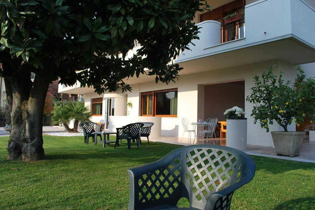 B&B Villa Bianca Sona Exterior photo