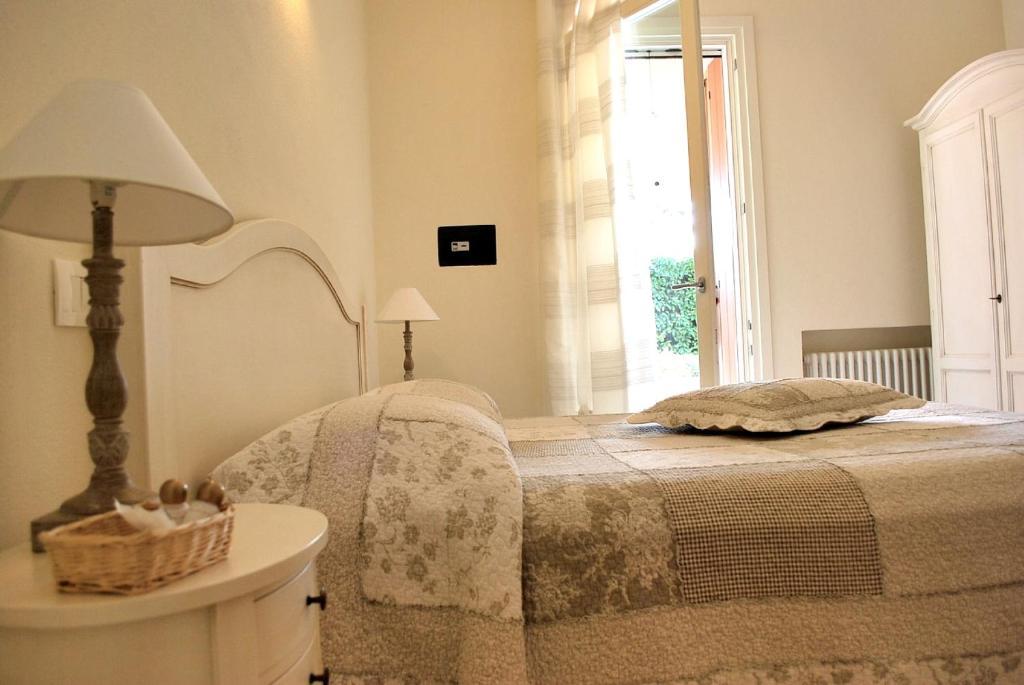B&B Villa Bianca Sona Exterior photo